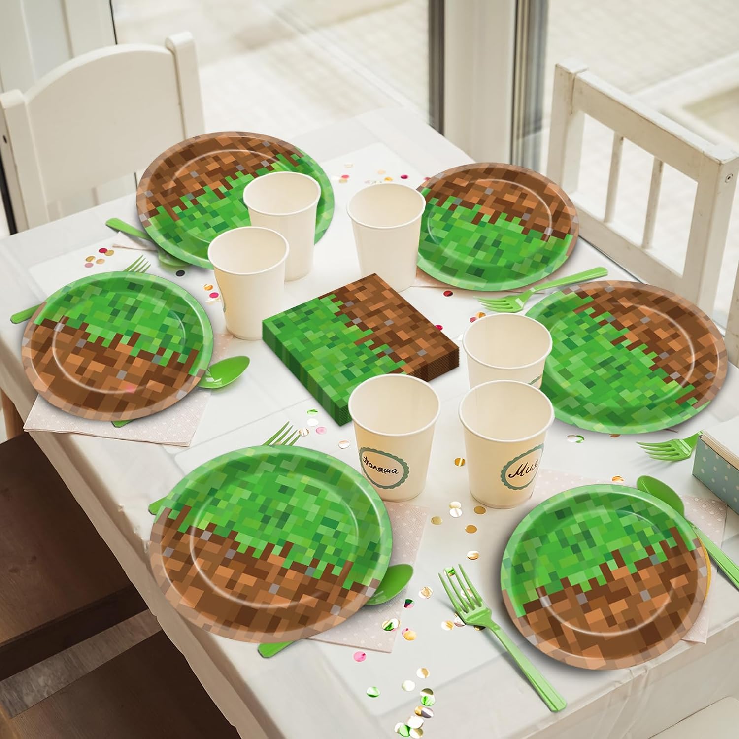 200Pcs Mining Themed Party Tableware Set