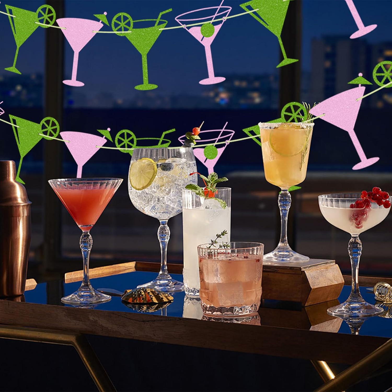 2Pcs Martini Cup Decorations Banners for Parties